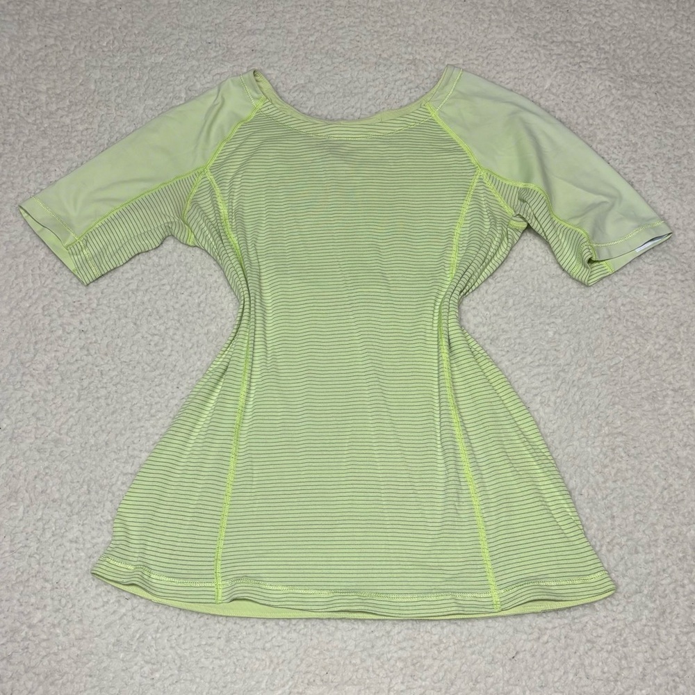 Lululemon Women Green Turn It Up Run Short Sleeve Tee